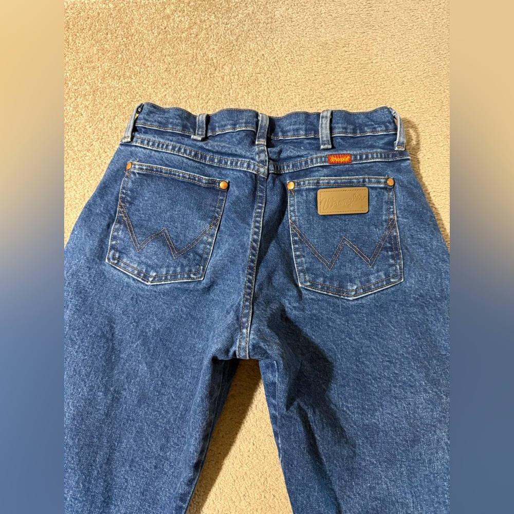 High Rise Boot cut Wranglers - Picture 3 of 3